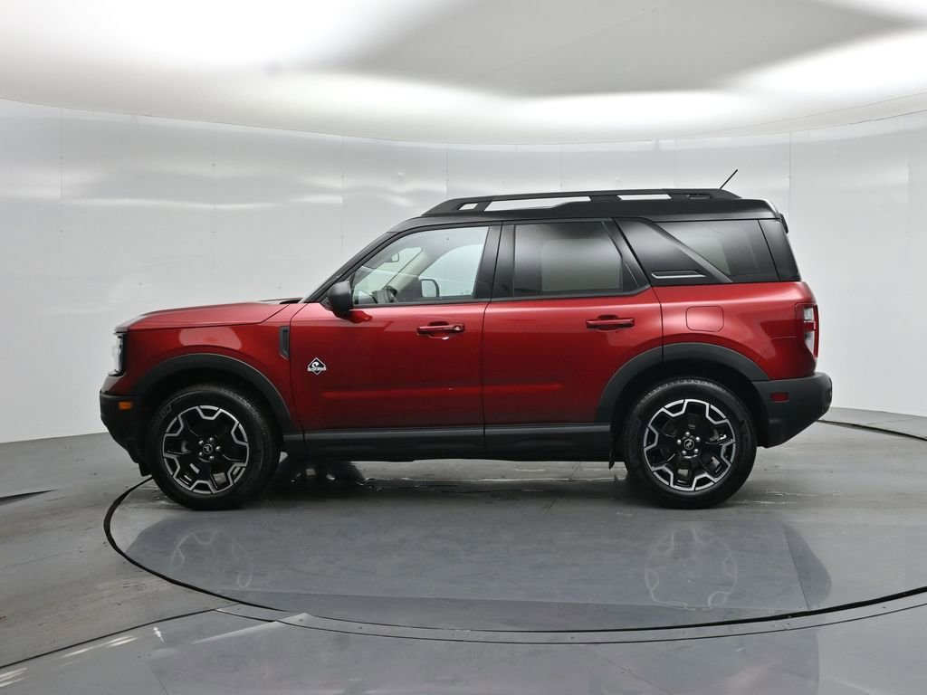 Certified 2025 Ford Bronco Sport Outer Banks w/ Outer Banks Tech Package+ AWD/4WD image 30