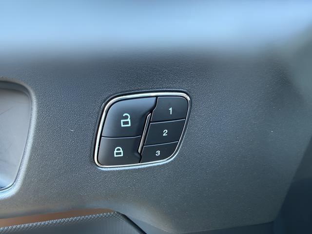 Certified 2025 Ford Bronco Sport Outer Banks w/ Outer Banks Tech Package+ AWD/4WD image 23