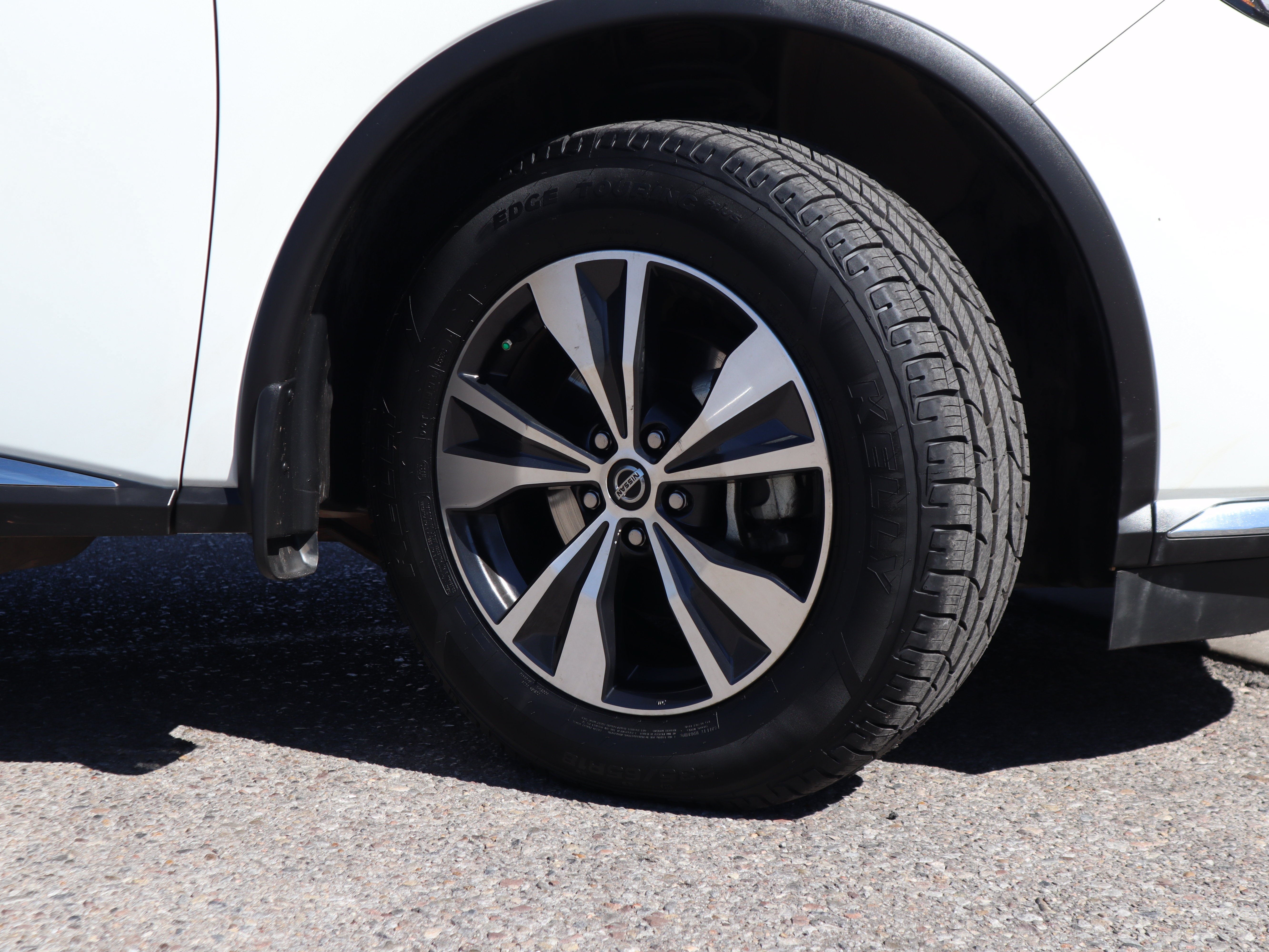 Used 2020 Nissan Murano SV w/ Premium Package AWD/4WD image 13
