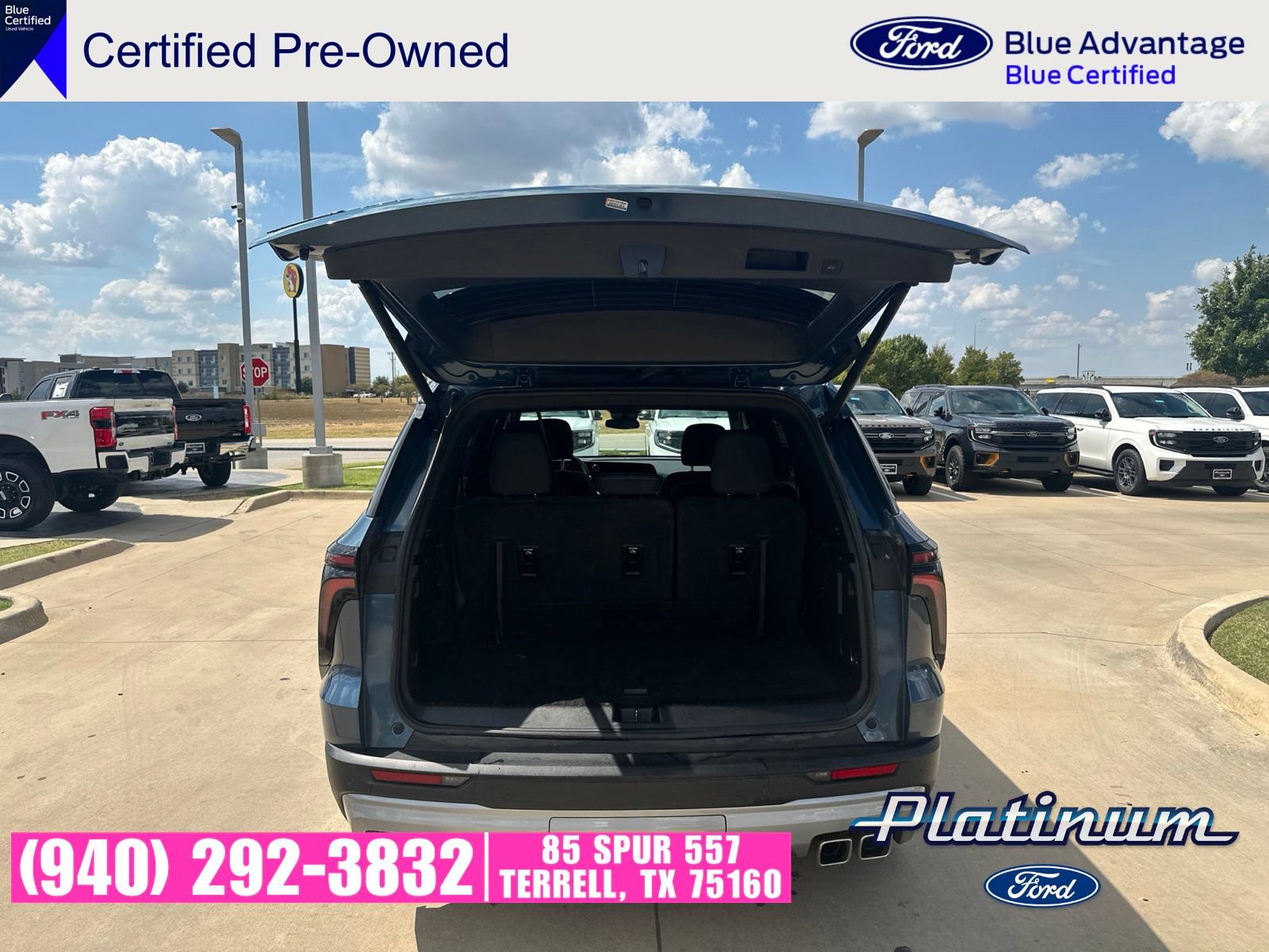 Used 2025 Chevrolet Traverse LT w/ Driver Confidence Package FWD image 5