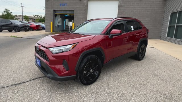Used 2024 Toyota RAV4 XLE w/ Convenience Package AWD/4WD image 5