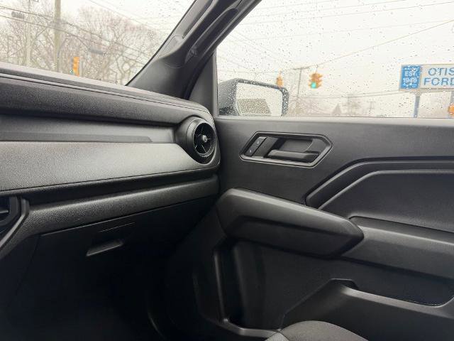 Used 2024 Chevrolet Colorado W/T RWD image 18