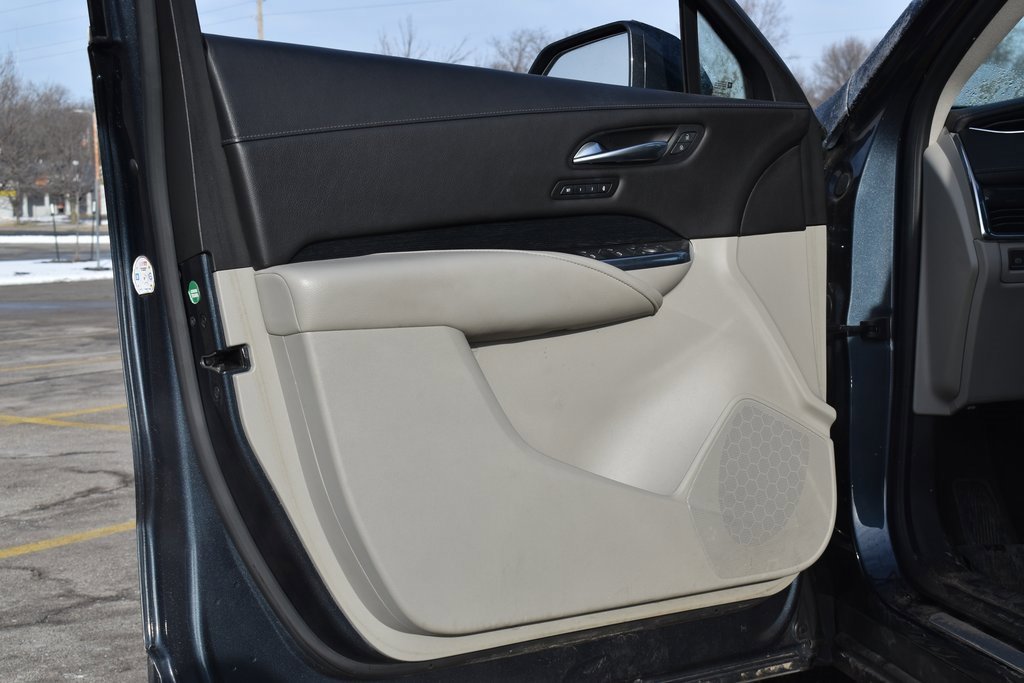 Used 2019 Cadillac XT4 Premium Luxury image 8