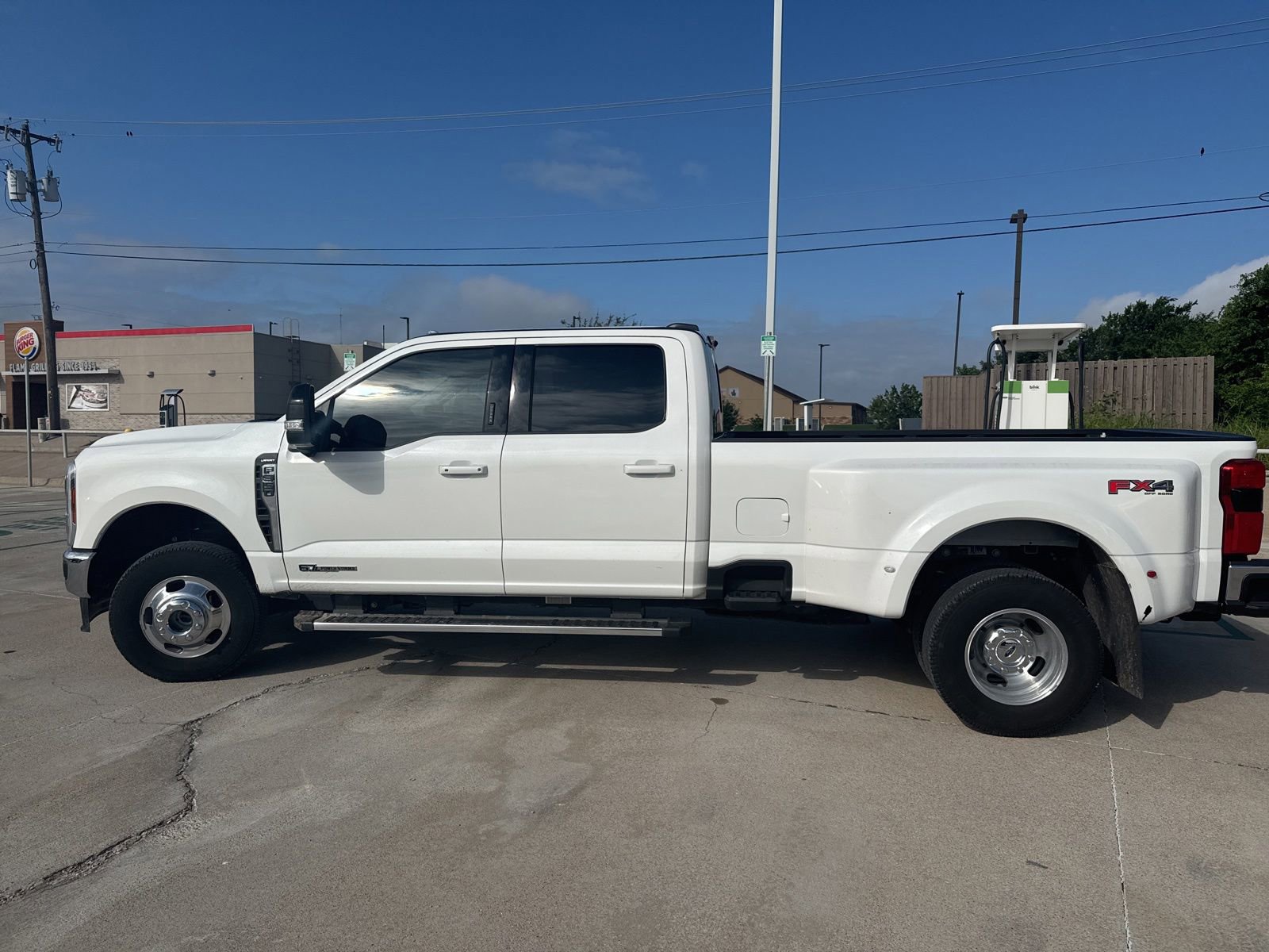 Certified 2024 Ford F350 Lariat w/ FX4 Off-Road Package AWD/4WD image 7