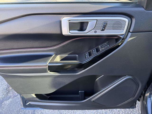 Certified 2023 Ford Explorer ST-Line image 17