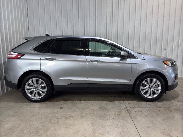 Certified 2022 Ford Edge Titanium AWD/4WD image 25