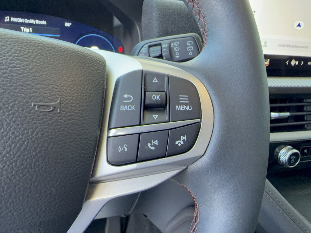 Certified 2025 Ford Explorer Active w/ Active Comfort Package RWD image 25