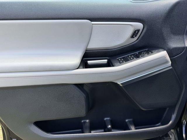 Certified 2025 Ford Expedition Active AWD/4WD image 18