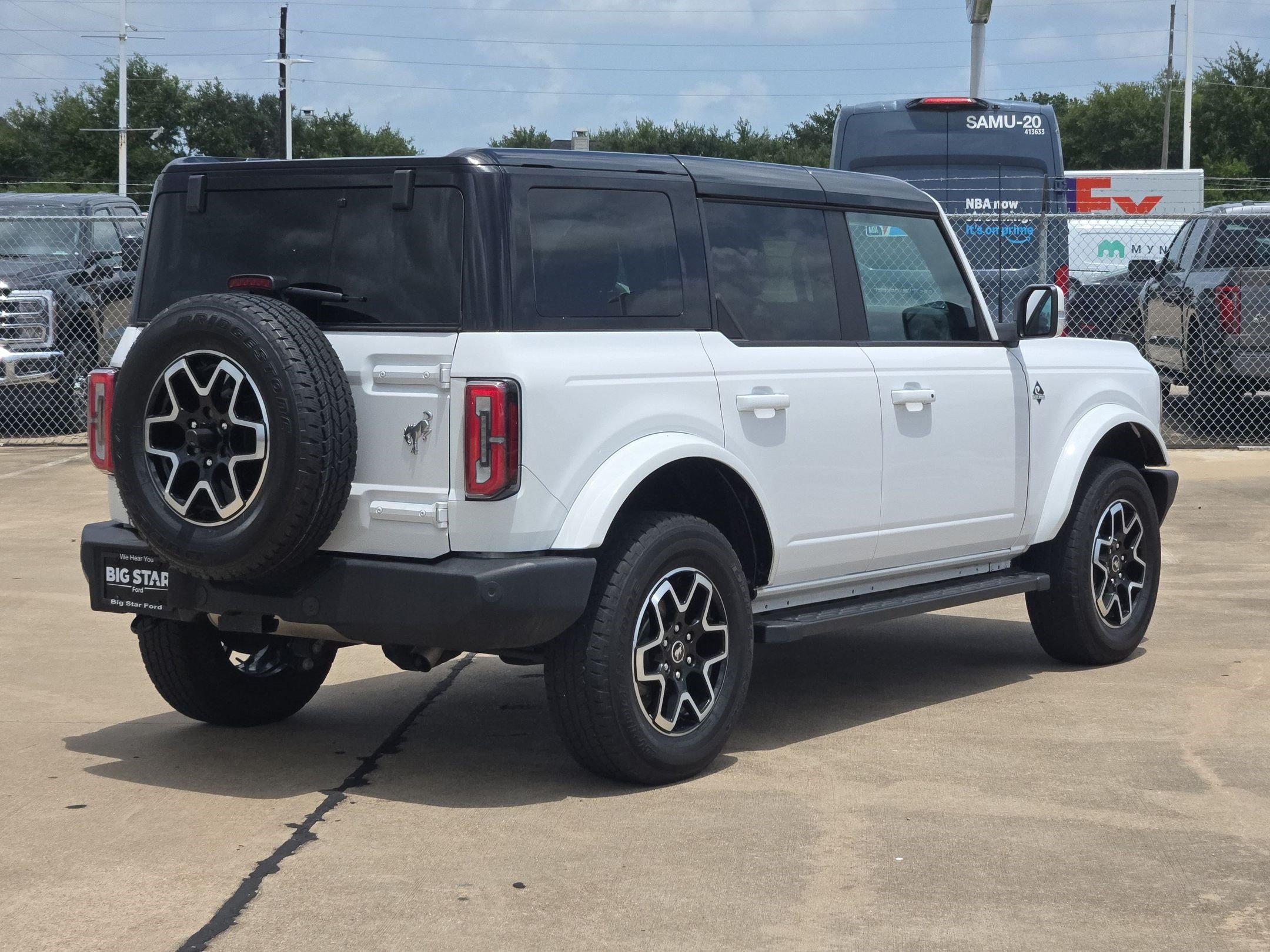 Certified 2024 Ford Bronco Outer Banks AWD/4WD image 3