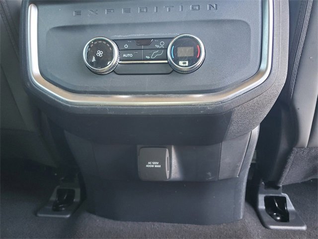 Certified 2025 Ford Expedition Active image 22