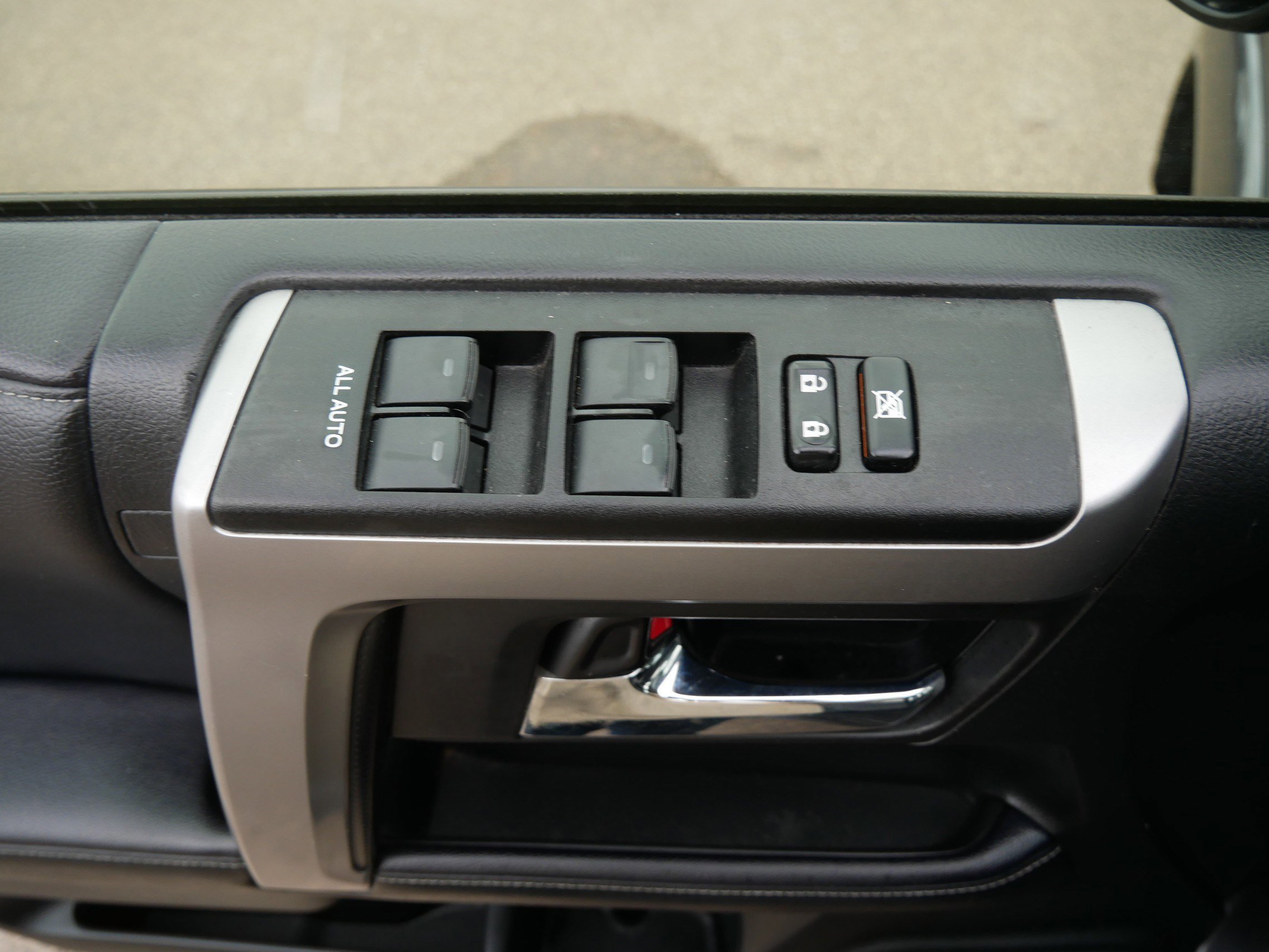 Used 2022 Toyota 4Runner SR5 AWD/4WD image 20