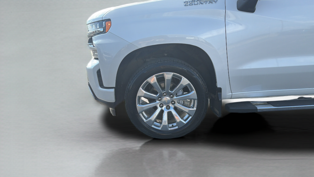 Used 2022 Chevrolet Silverado 1500 High Country w/ Technology Package AWD/4WD image 31