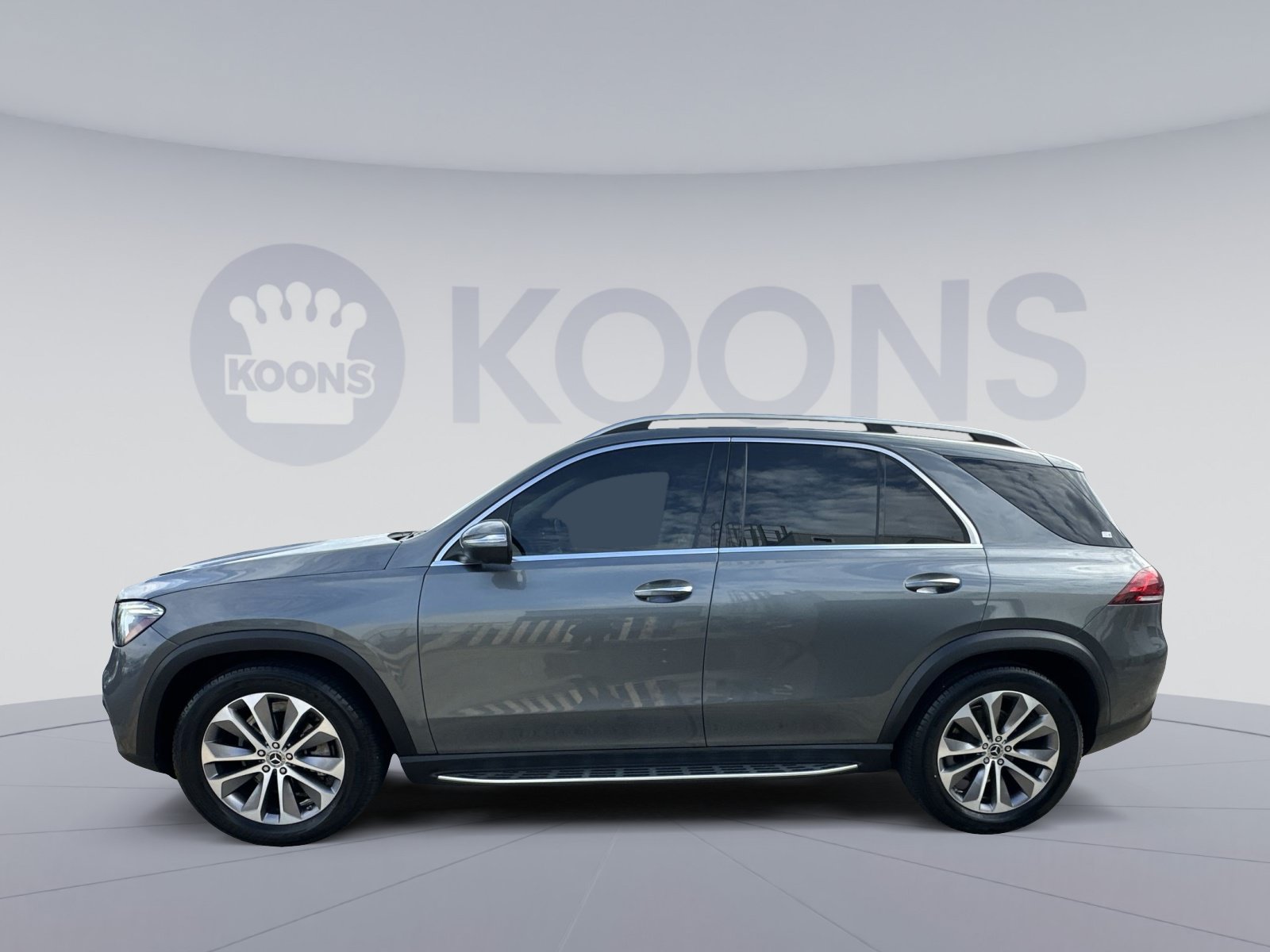 Used 2022 Mercedes-Benz GLE 350 4MATIC w/ Premium Package image 7