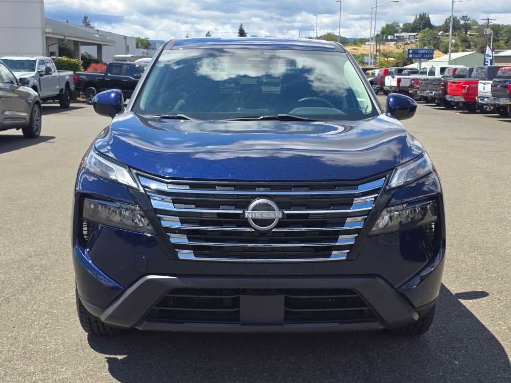 Used 2024 Nissan Rogue SV AWD/4WD image 8