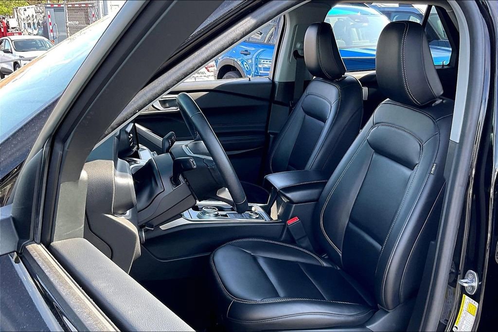 Certified 2023 Ford Explorer XLT w/ Equipment Group 202A image 23