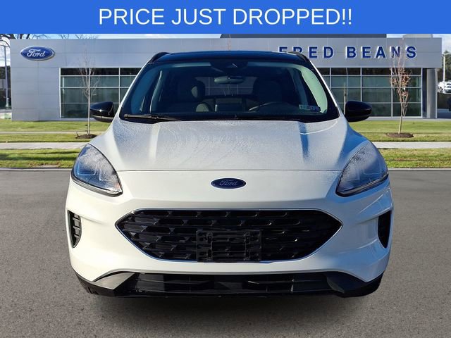 Certified 2022 Ford Escape SE w/ SE Sport Appearance Package image 7