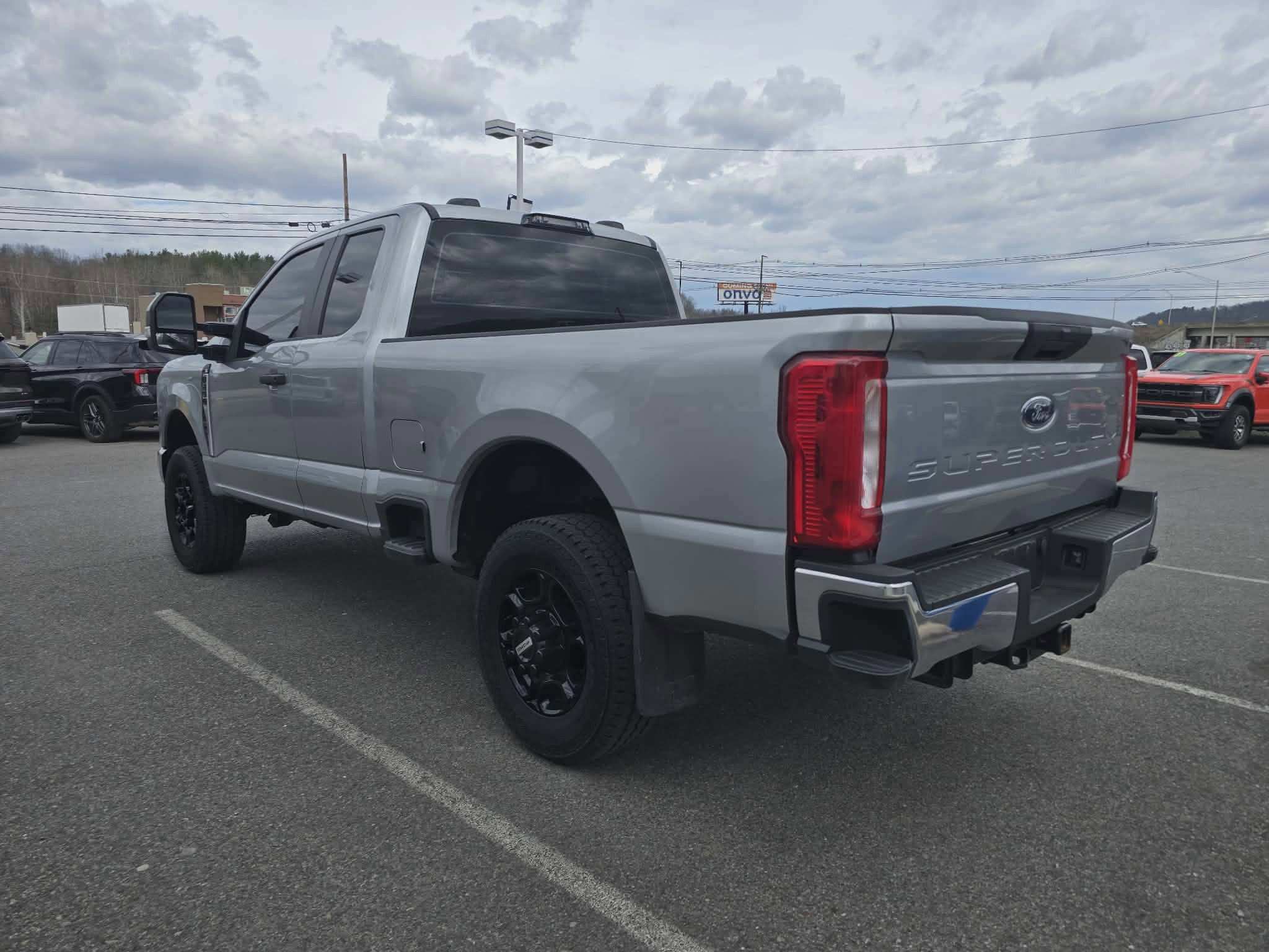 Certified 2024 Ford F250 XL w/ XL Off-Road Package AWD/4WD image 5