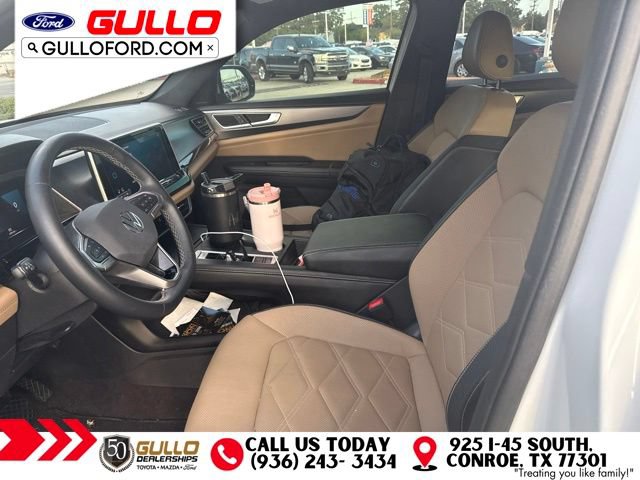 Used 2024 Volkswagen Atlas Cross Sport SE FWD image 6