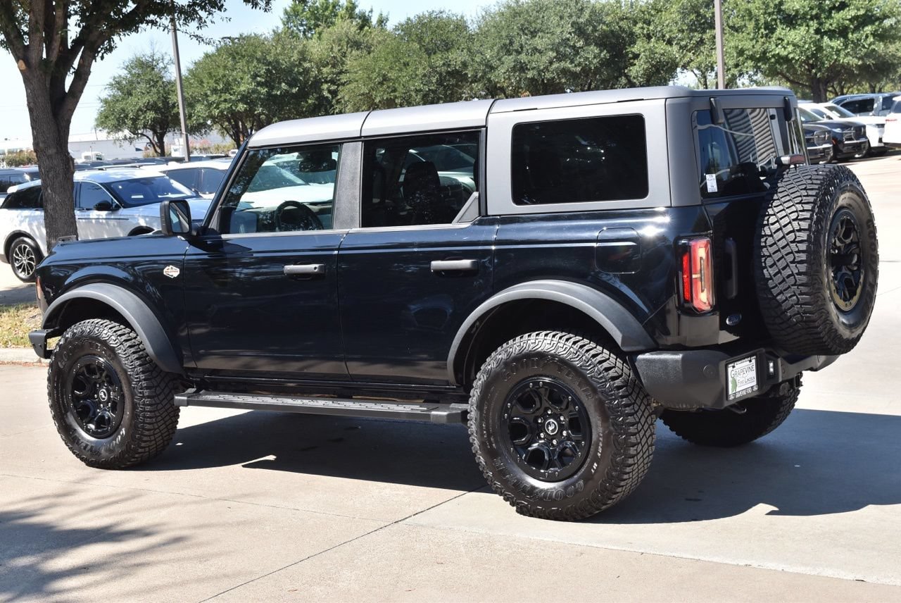 Certified 2024 Ford Bronco Wildtrak AWD/4WD image 11