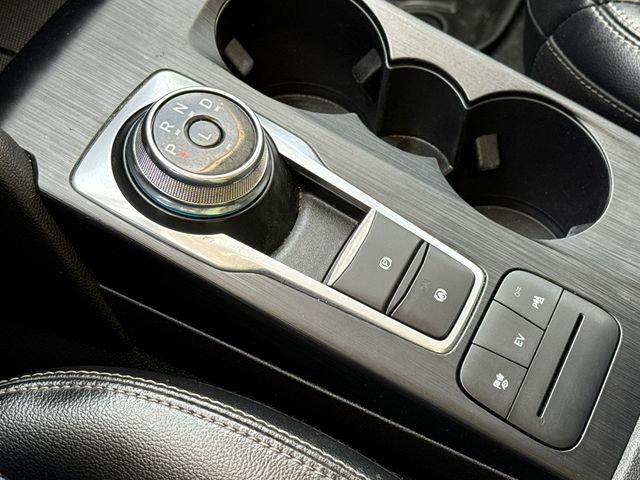 Certified 2022 Ford Escape Titanium FWD image 28