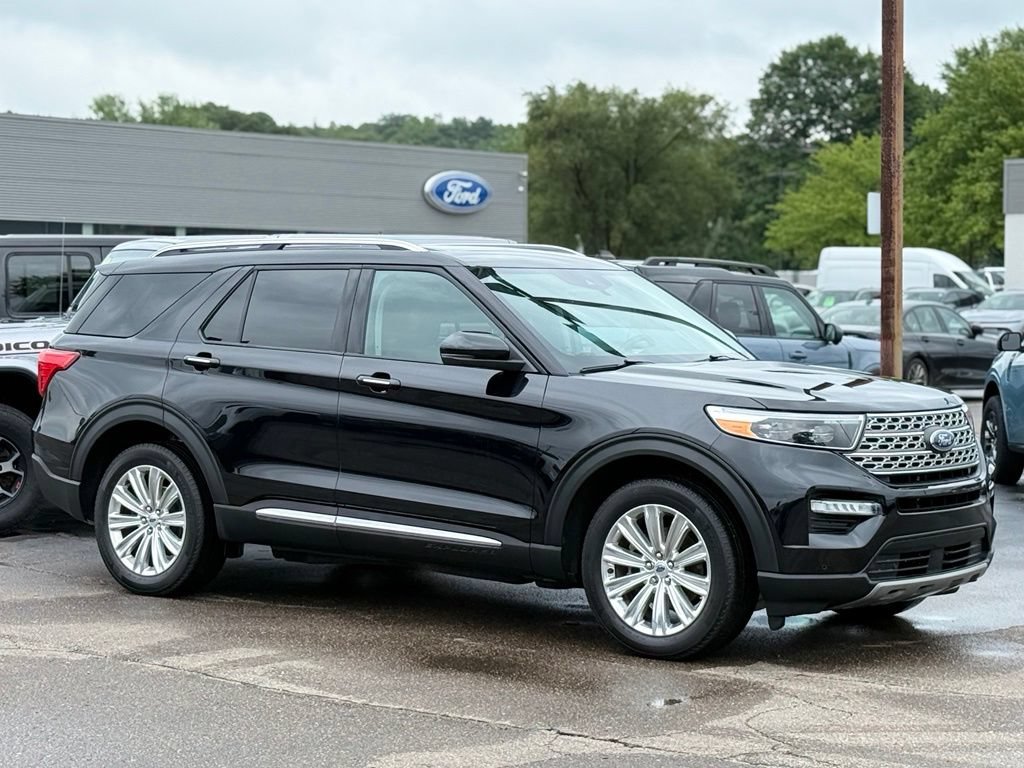 Certified 2024 Ford Explorer Limited w/ Limited Technology Package AWD/4WD image 33