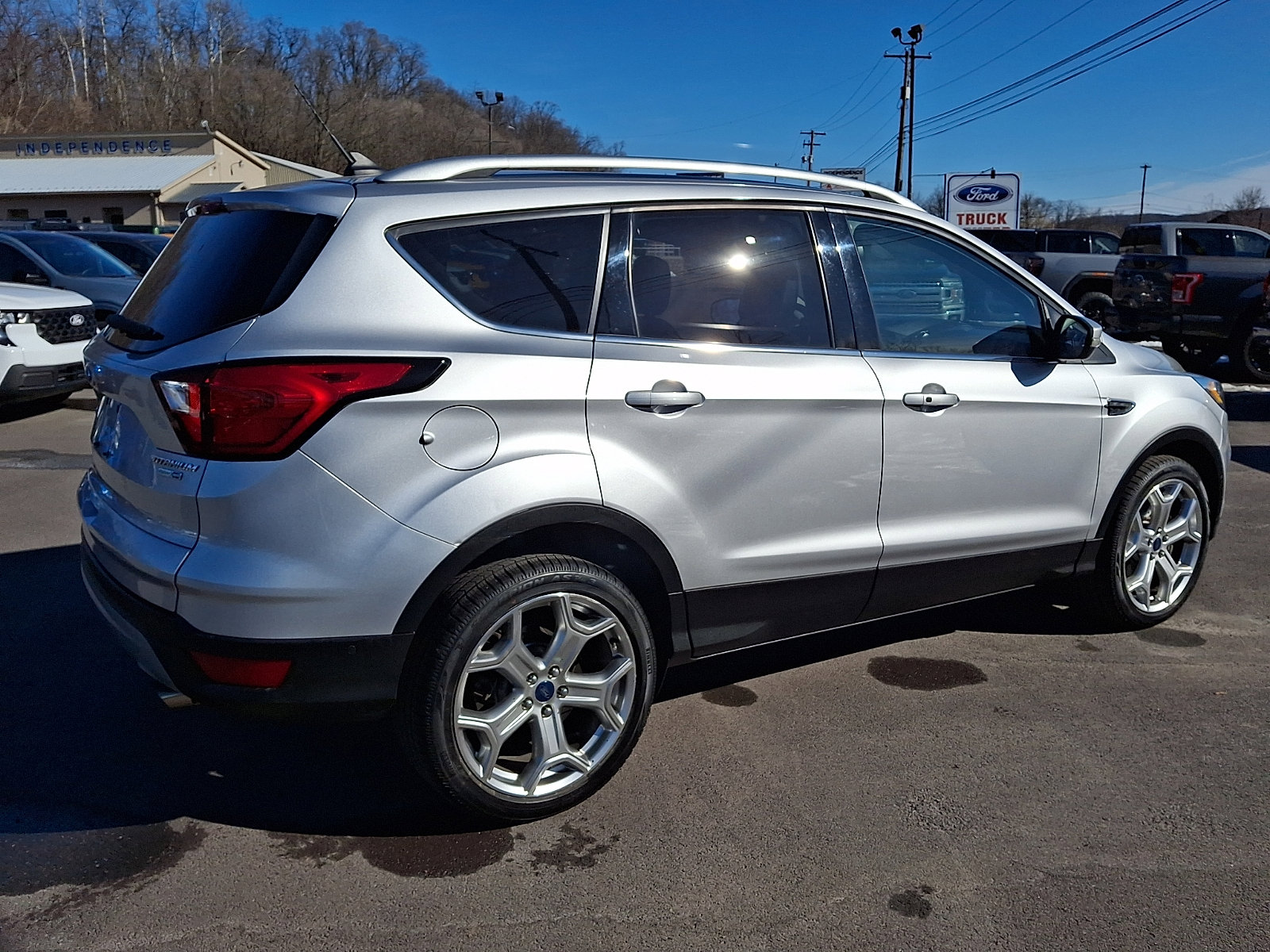 Certified 2019 Ford Escape Titanium image 11