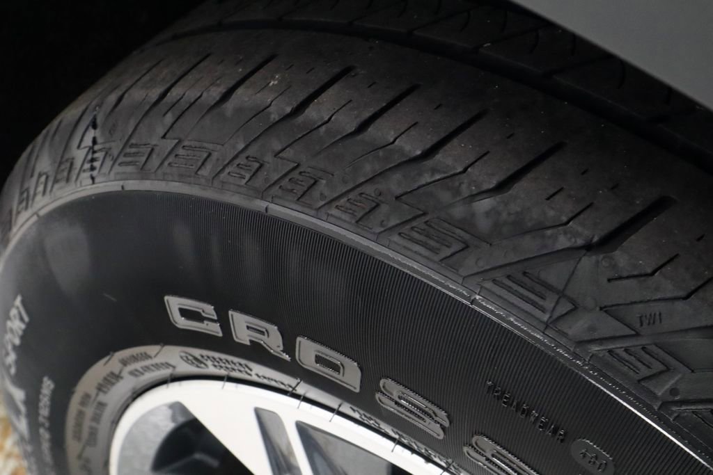 Used 2025 Chevrolet Blazer LT image 22