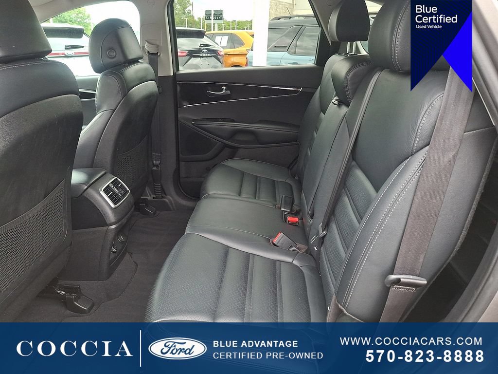 Used 2017 Kia Sorento AWD w/ LX Convenience Package image 10