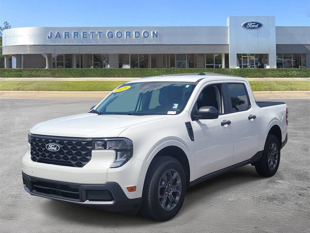 Certified 2025 Ford Maverick XLT FWD image 2