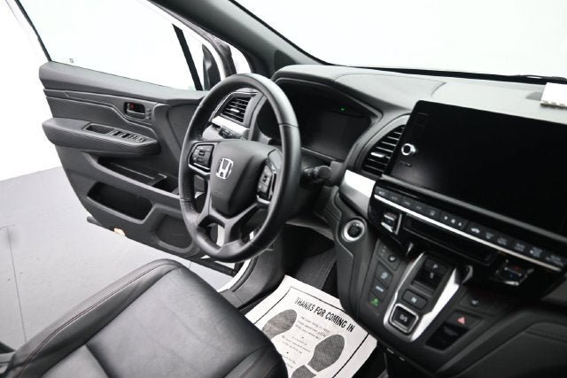Used 2025 Honda Odyssey Sport-L image 18