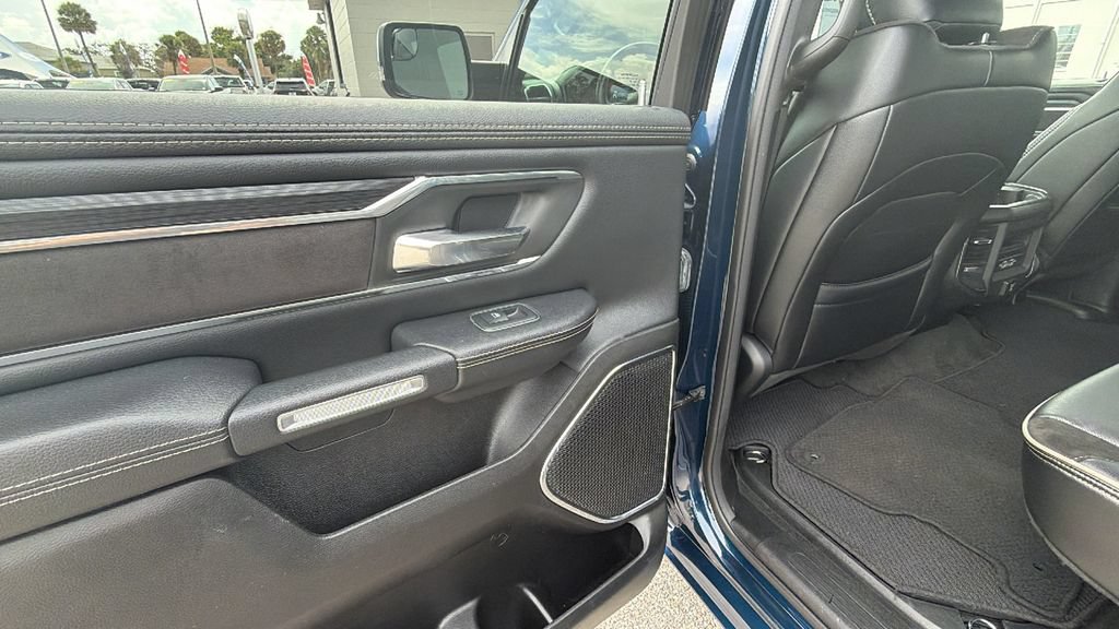 Used 2024 RAM 1500 Laramie AWD/4WD image 25