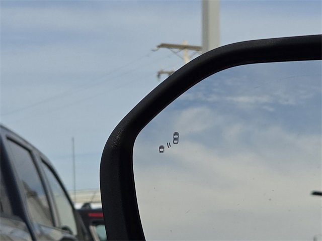 Certified 2021 Ford Explorer XLT w/ Equipment Group 202A image 27