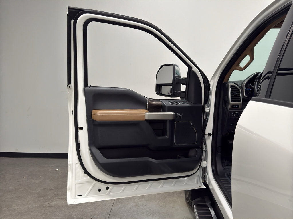 Certified 2022 Ford F250 Lariat w/ Lariat Ultimate Package image 10