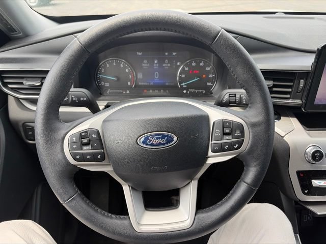 Certified 2024 Ford Explorer XLT w/ Equipment Group 202A AWD/4WD image 16