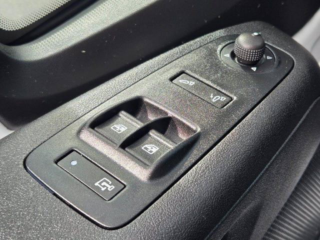 Used 2025 RAM ProMaster 2500 w/ Convenience Group FWD image 15