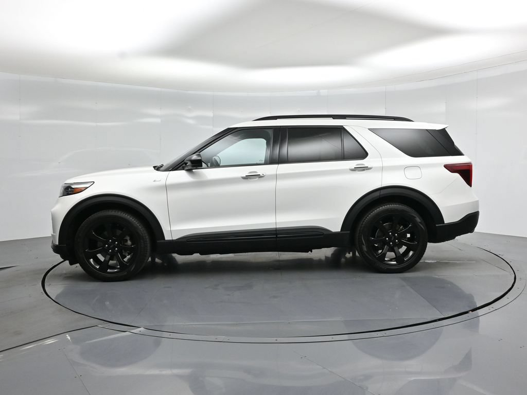 Certified 2023 Ford Explorer ST-Line w/ Class IV Trailer Tow Package RWD image 31