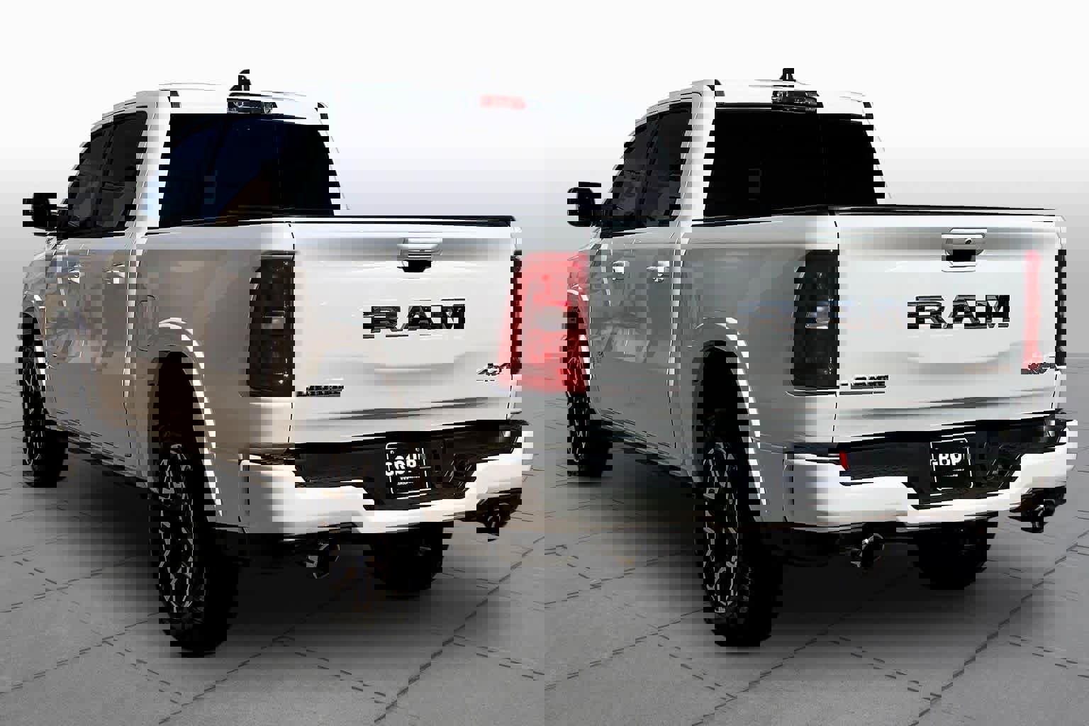 Used 2025 RAM 1500 Laramie w/ Laramie Southwest Edition image 12