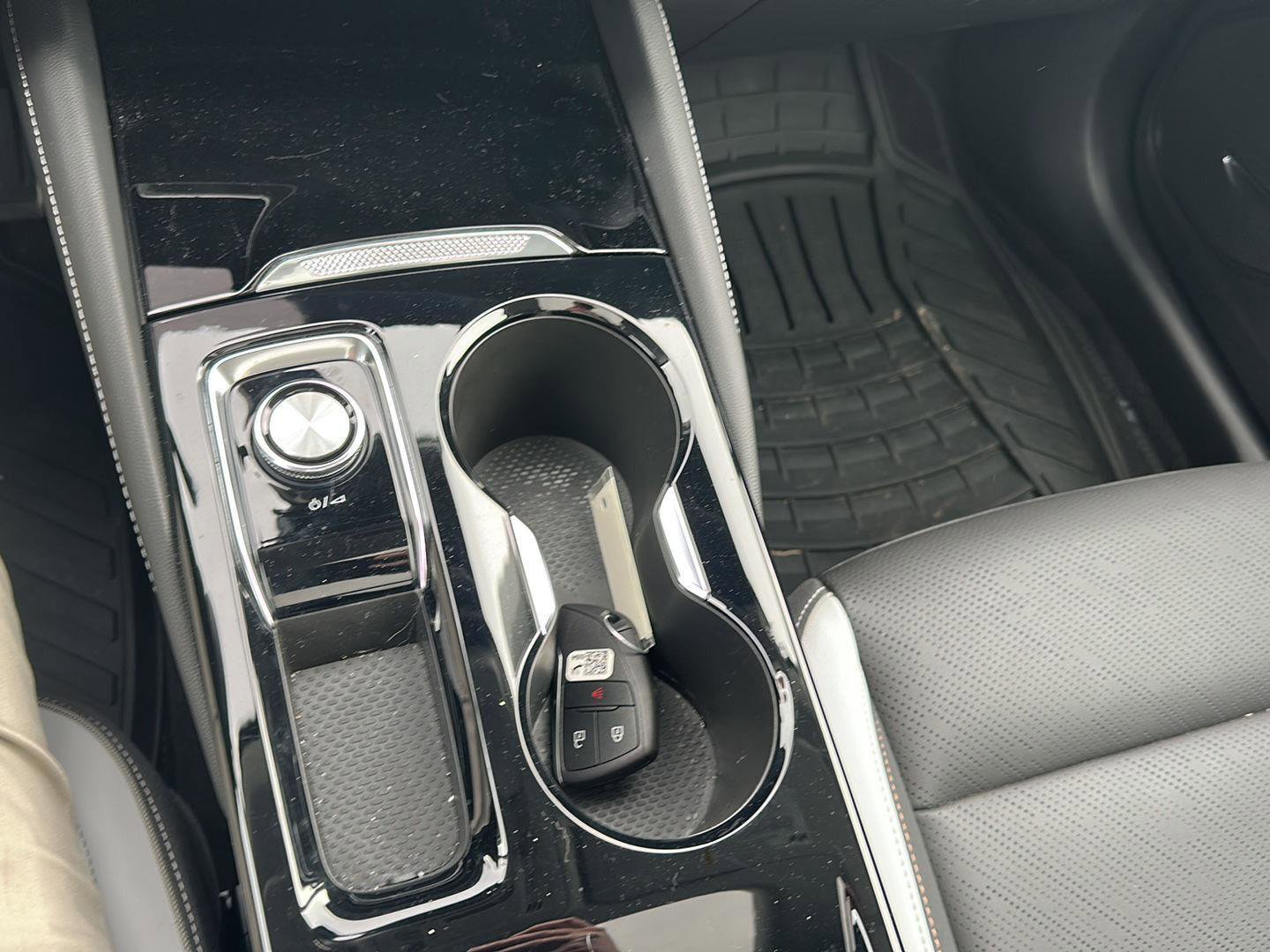 Used 2024 Buick Envision Sport Touring image 19