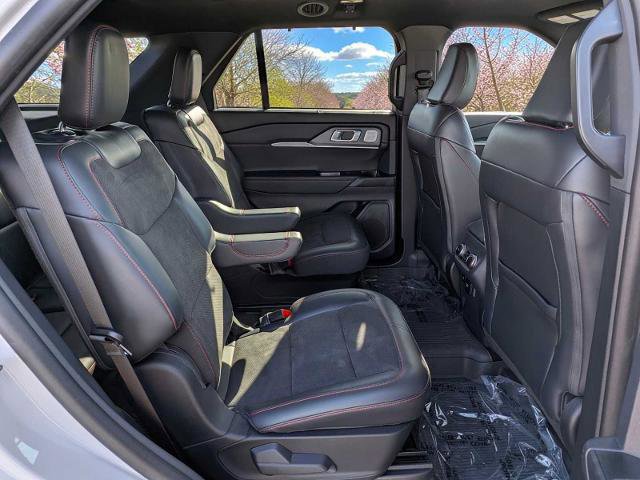 Certified 2025 Ford Explorer ST AWD/4WD image 21