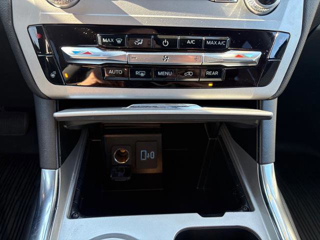 Certified 2022 Ford Explorer XLT w/ Equipment Group 202A image 18