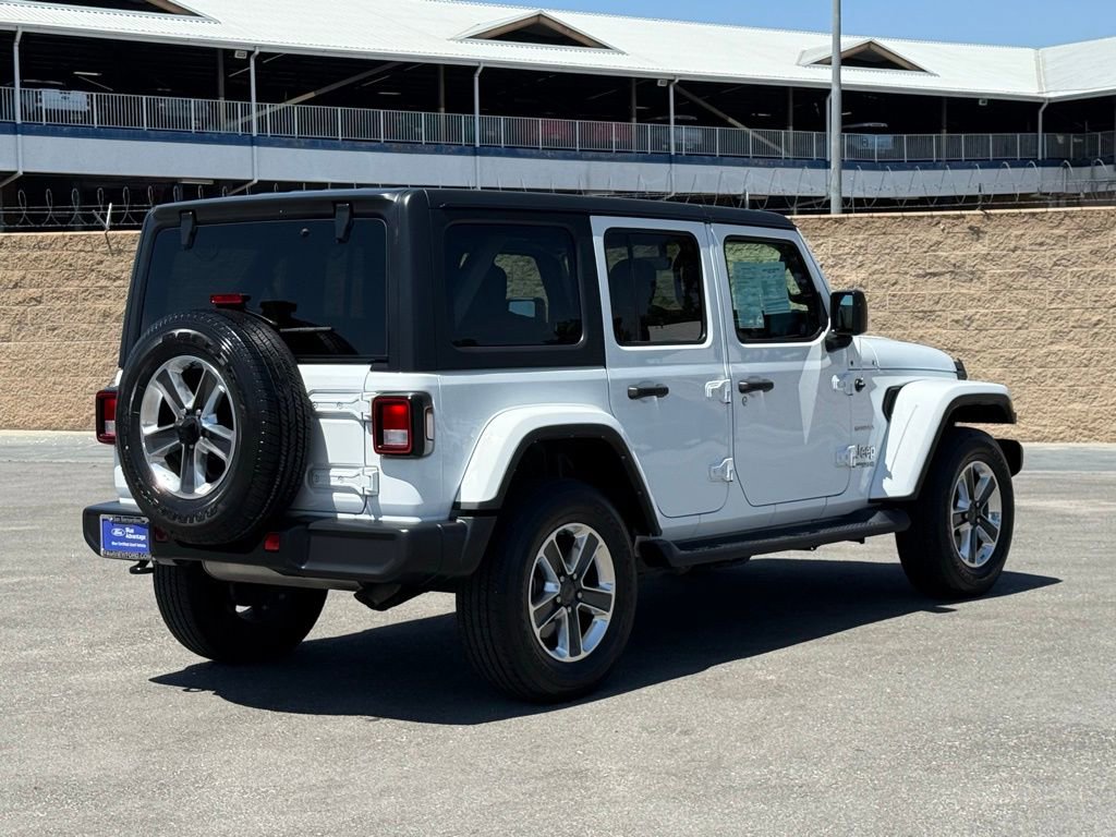 Used 2022 Jeep Wrangler Unlimited Sahara AWD/4WD image 4