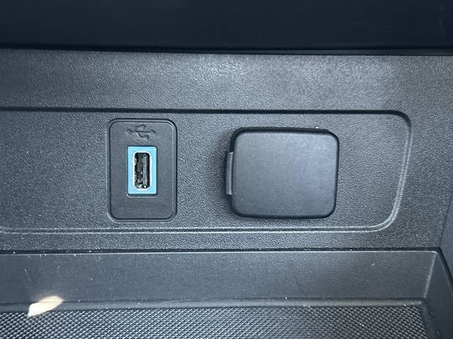 Certified 2019 Ford Escape Titanium AWD/4WD image 37