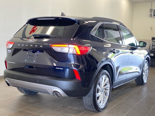 Certified 2021 Ford Escape Titanium w/ Titanium Elite Package AWD/4WD image 9