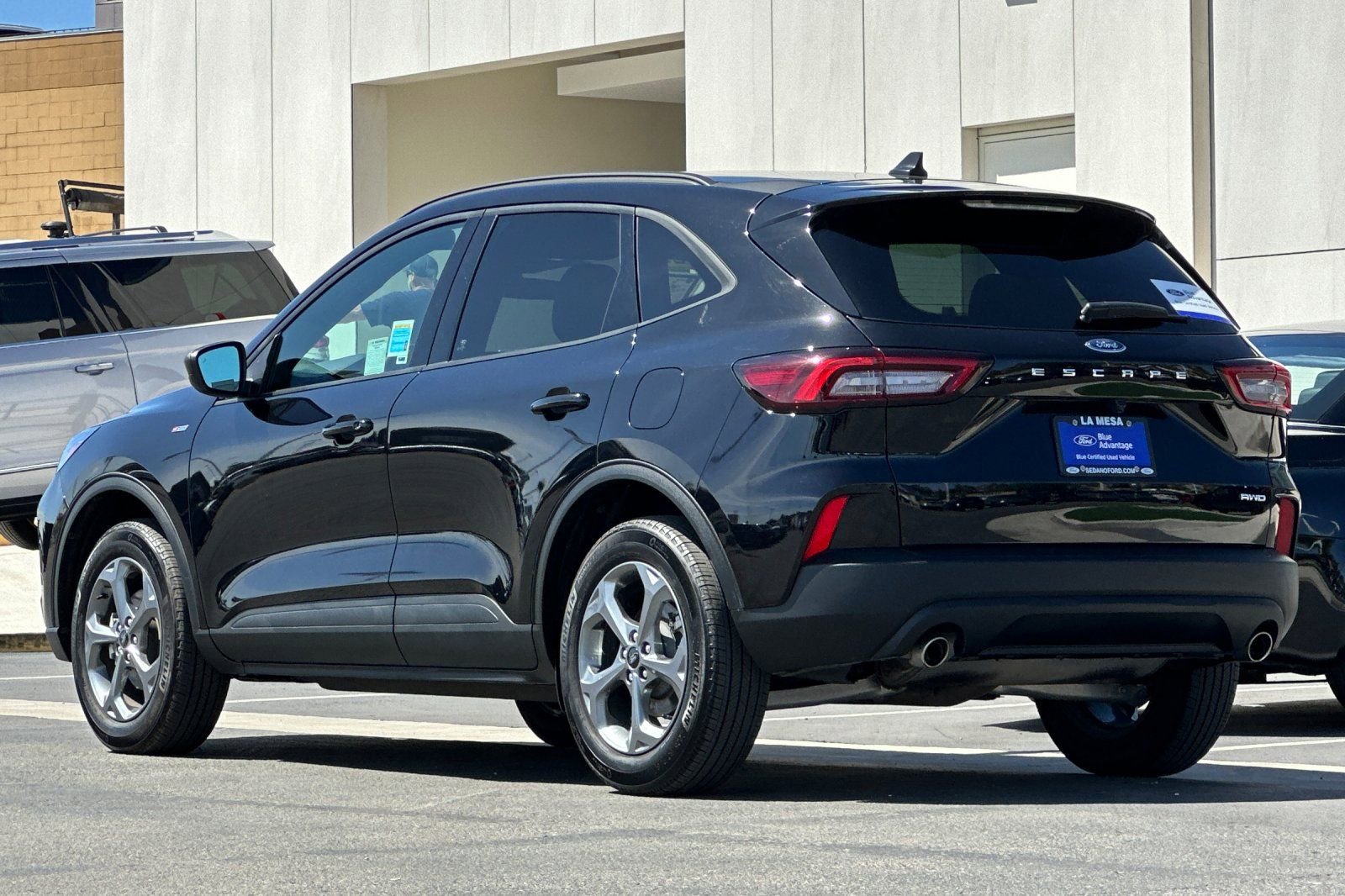 Certified 2025 Ford Escape ST-Line AWD/4WD image 5