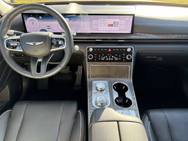Used 2025 Genesis GV80 3.5T Advanced AWD/4WD image 16