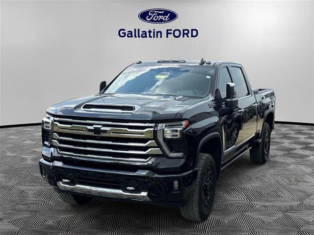 Used 2024 Chevrolet Silverado 2500 High Country w/ Technology Package AWD/4WD image 1