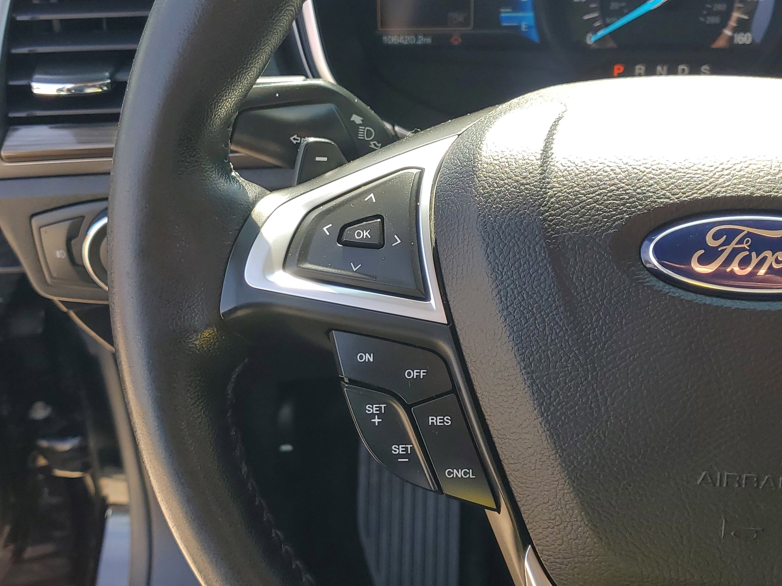 Certified 2017 Ford Fusion SE w/ Fusion SE Technology Package FWD image 25