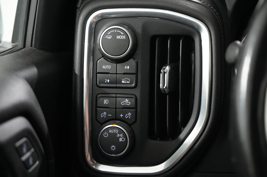 Used 2022 Chevrolet Silverado 1500 RST w/ Convenience Package II AWD/4WD image 30