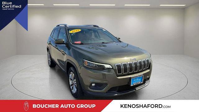 Used 2019 Jeep Cherokee Latitude Plus AWD/4WD image 3