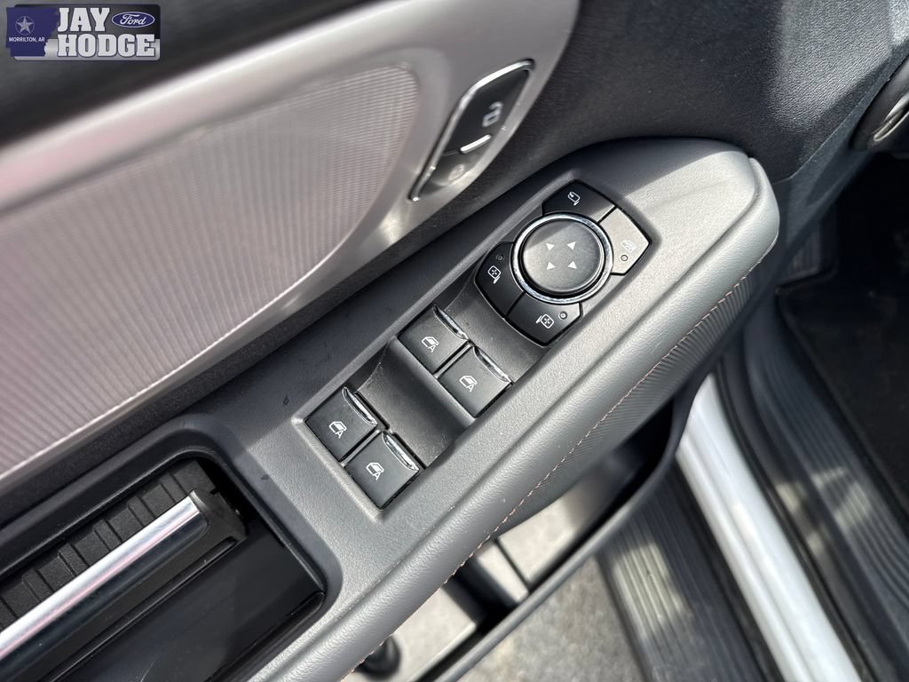 Certified 2025 Ford Expedition Active AWD/4WD image 24